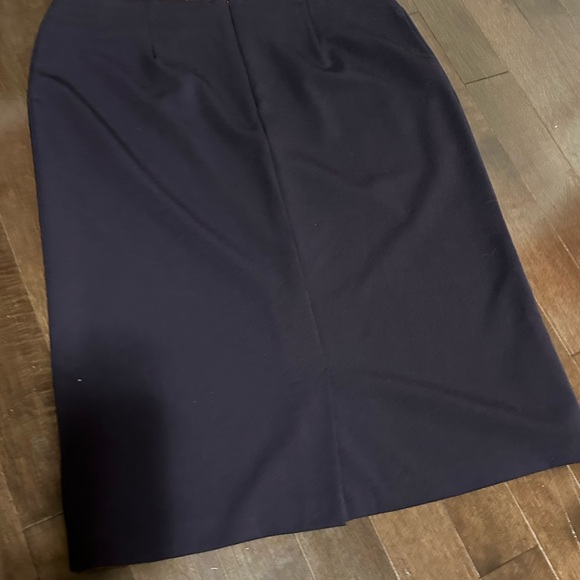 18 Purple aline skirt with split in back and belt detail on waist - Picture 5 of 6